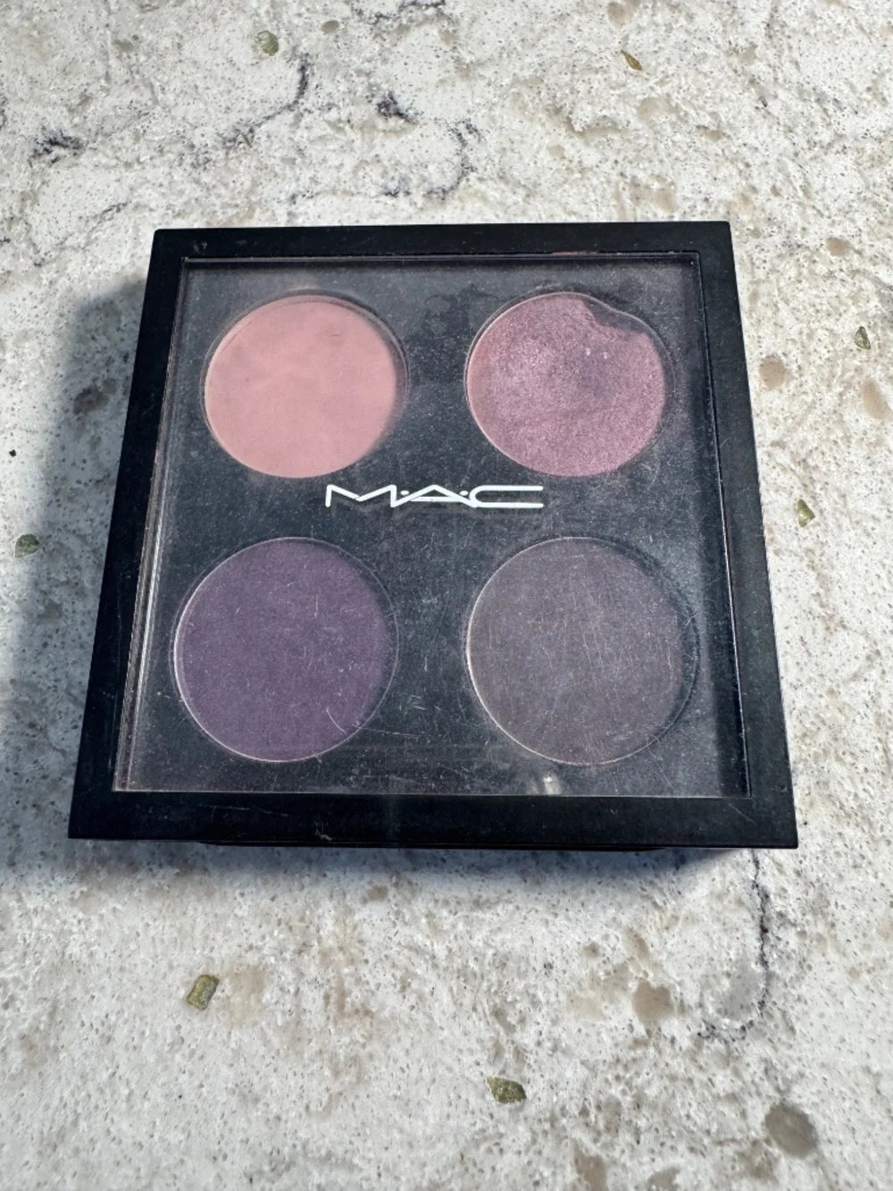 MAC Cosmetics Small Eyeshadow Passionate Quest Quad Limited Edition‎ Palette